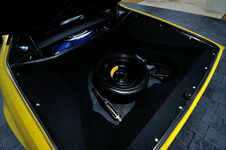 Багажник De Tomaso Pantera 1971 года  (фото 4 из 35)